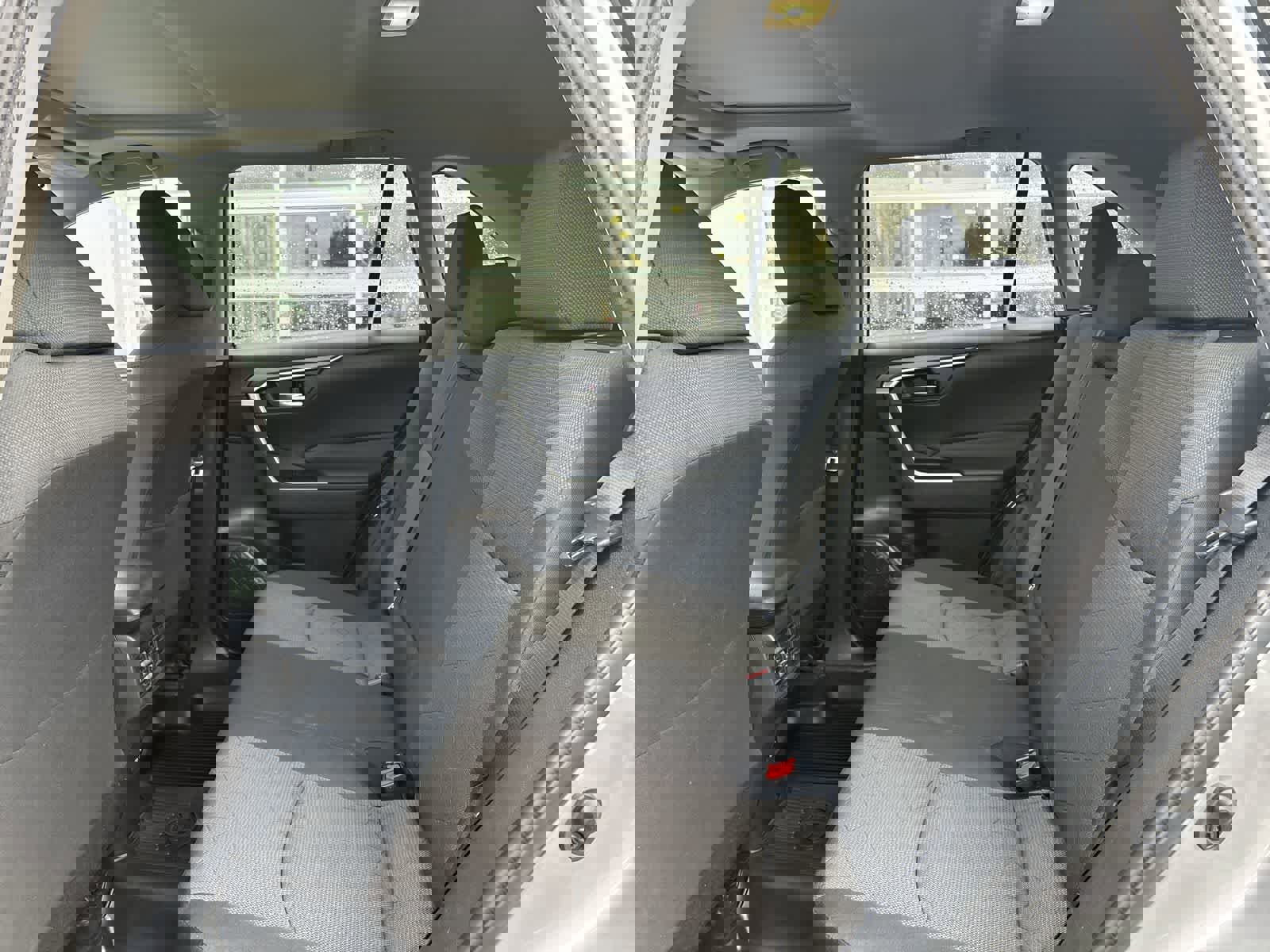 Used 2022 Toyota RAV4 XLE image 6