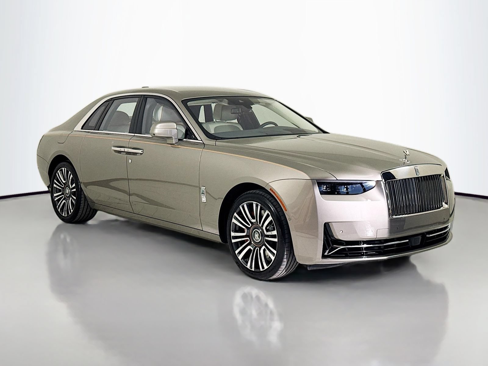 Certified 2025 Rolls-Royce Ghost AWD/4WD image 1