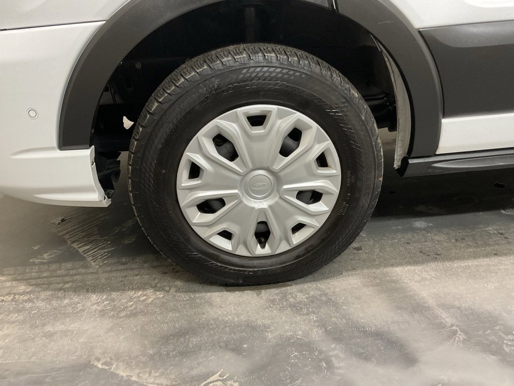 Used 2023 Ford Transit 350 XLT image 6