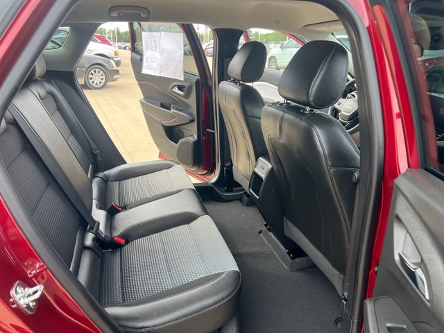 Certified 2025 Chevrolet Trax LT FWD image 15