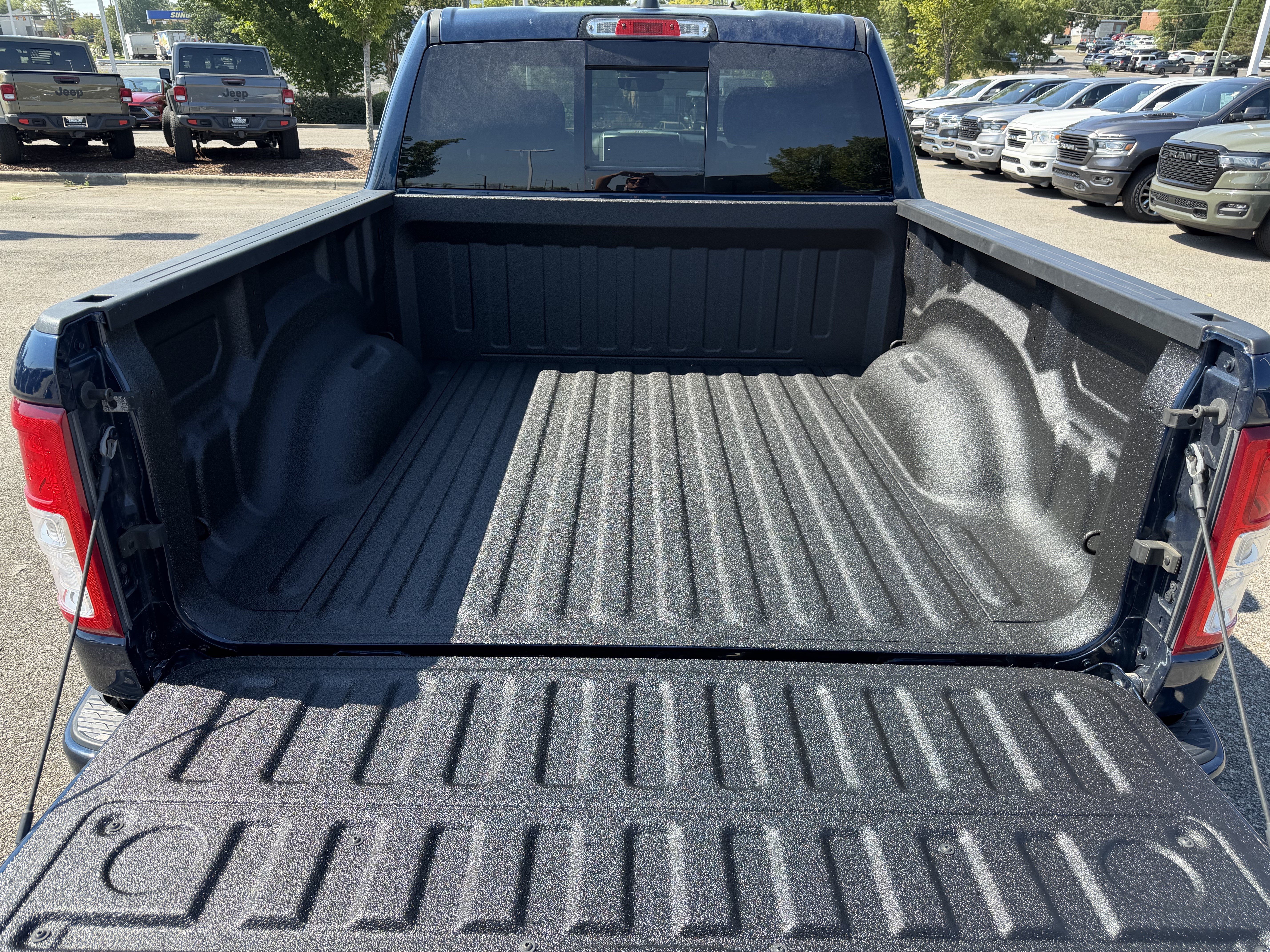Used 2020 RAM 1500 Big Horn AWD/4WD image 33