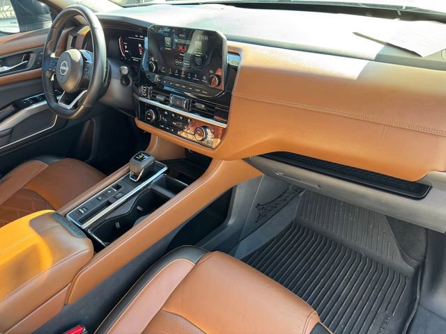 Used 2022 Nissan Pathfinder Platinum w/ Cargo Package image 7