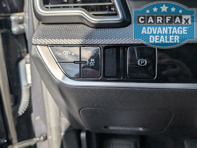 Used 2025 Kia Sportage LX FWD image 11