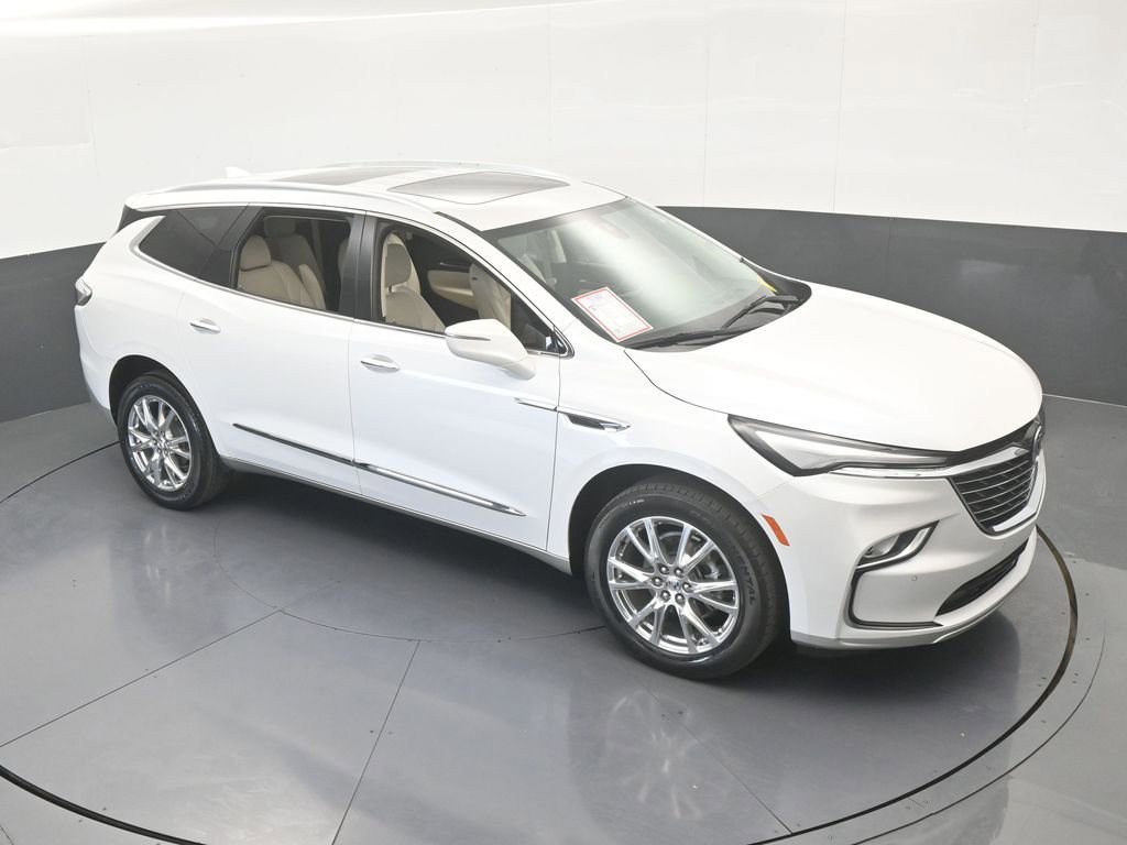Used 2024 Buick Enclave Essence w/ Experience Buick Package image 28