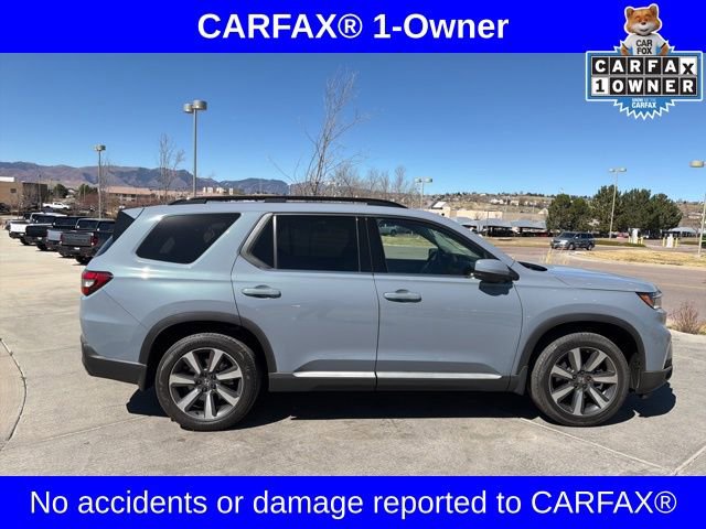 Used 2025 Honda Pilot Touring image 2