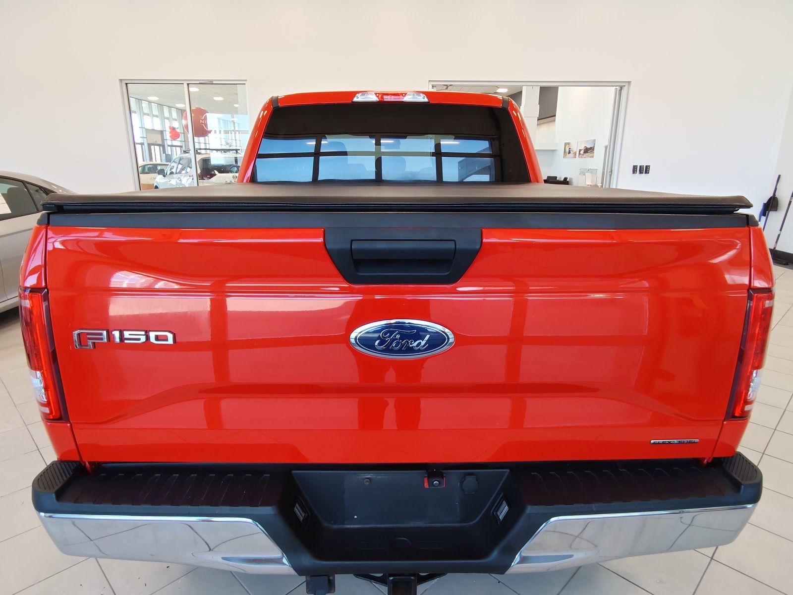 Used 2016 Ford F150 XLT image 4
