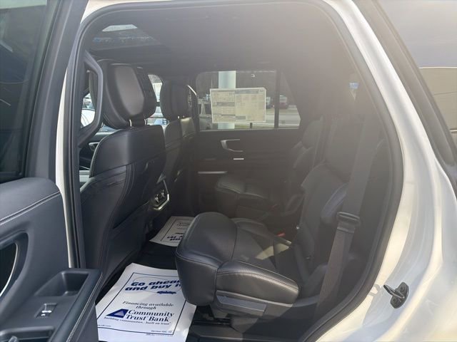 New 2026 Ford Expedition Platinum w/ Stealth Appearance Package image 11