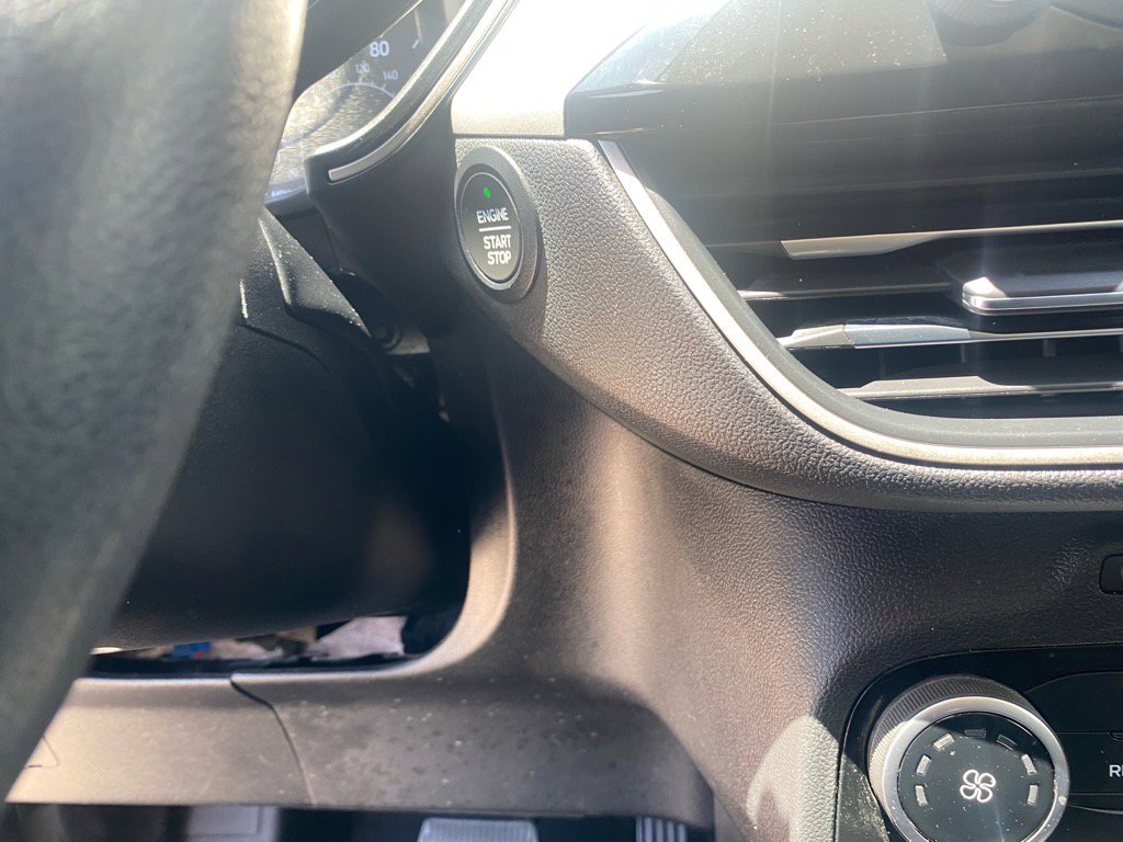 Used 2022 Ford Escape SE image 24