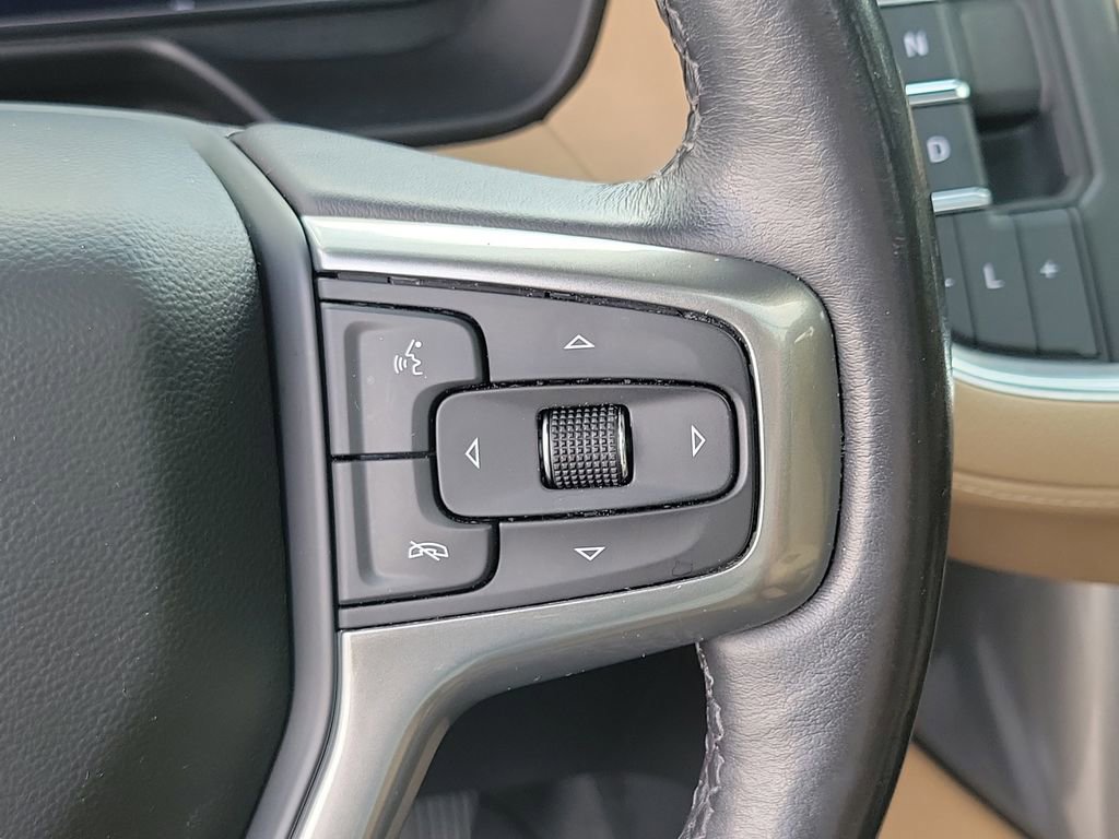 Used 2023 Chevrolet Tahoe Premier AWD/4WD image 28