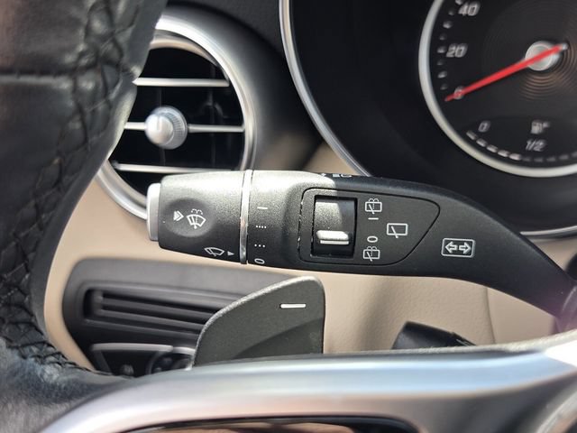 Used 2022 Mercedes-Benz GLC 300 image 33