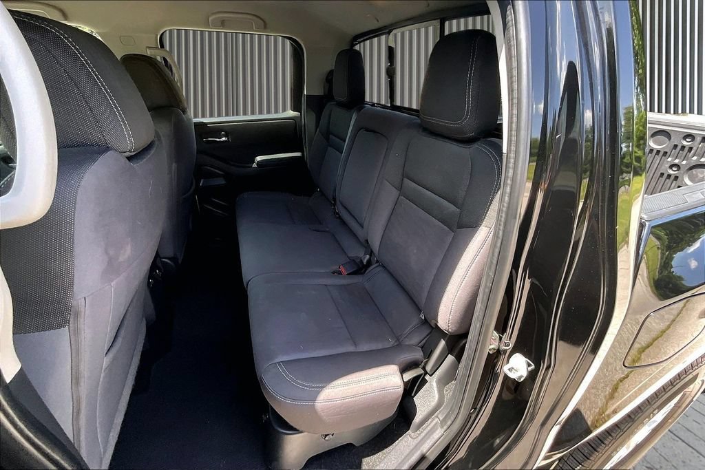 Used 2022 Nissan Frontier SV RWD image 28