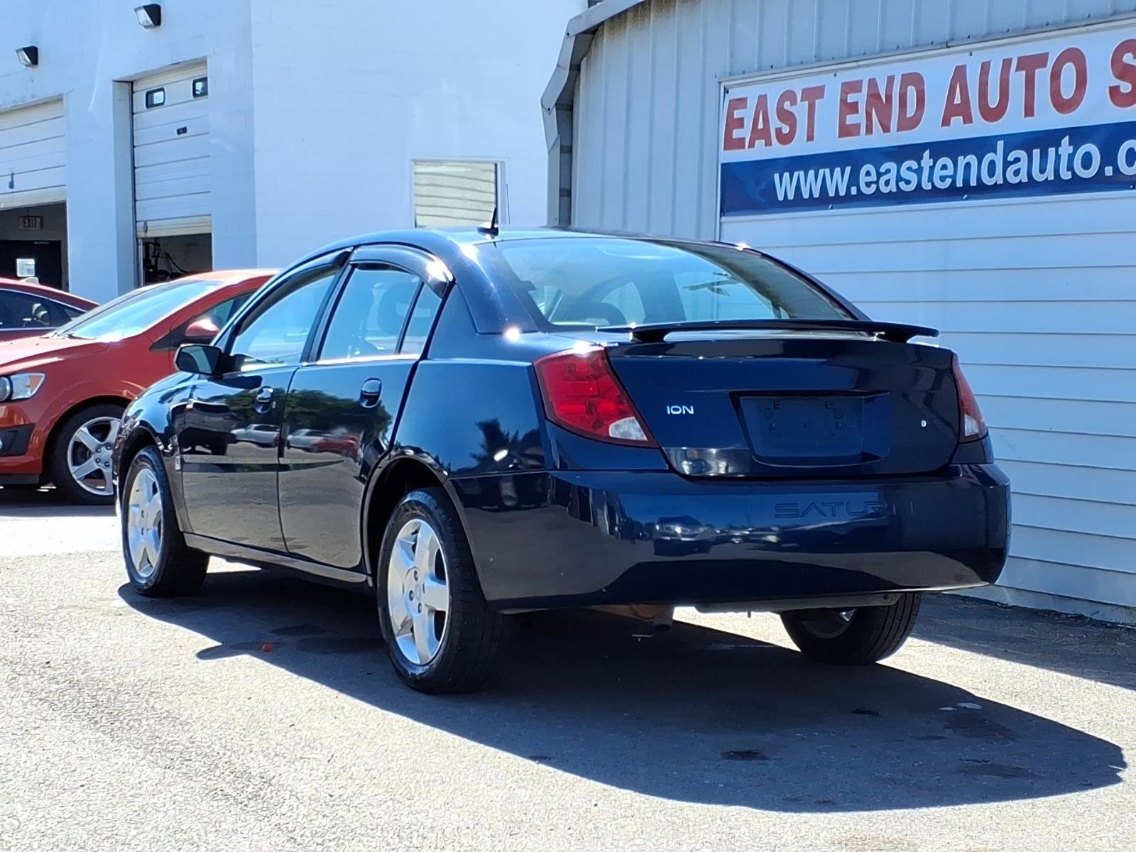 Used 2007 Saturn ION Level 2 w/ Preferred Pkg FWD image 3