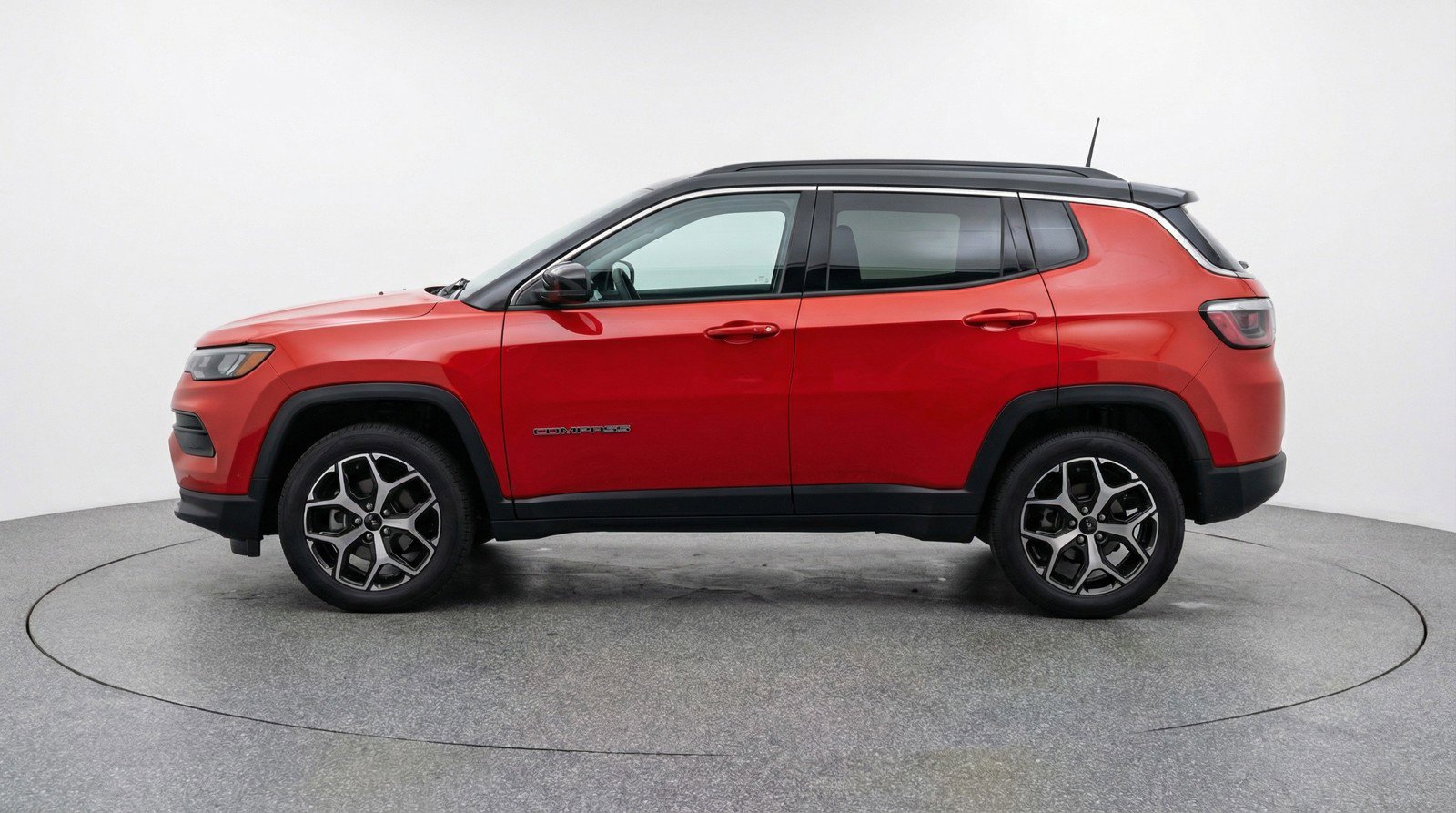 Used 2025 Jeep Compass Limited AWD/4WD image 5
