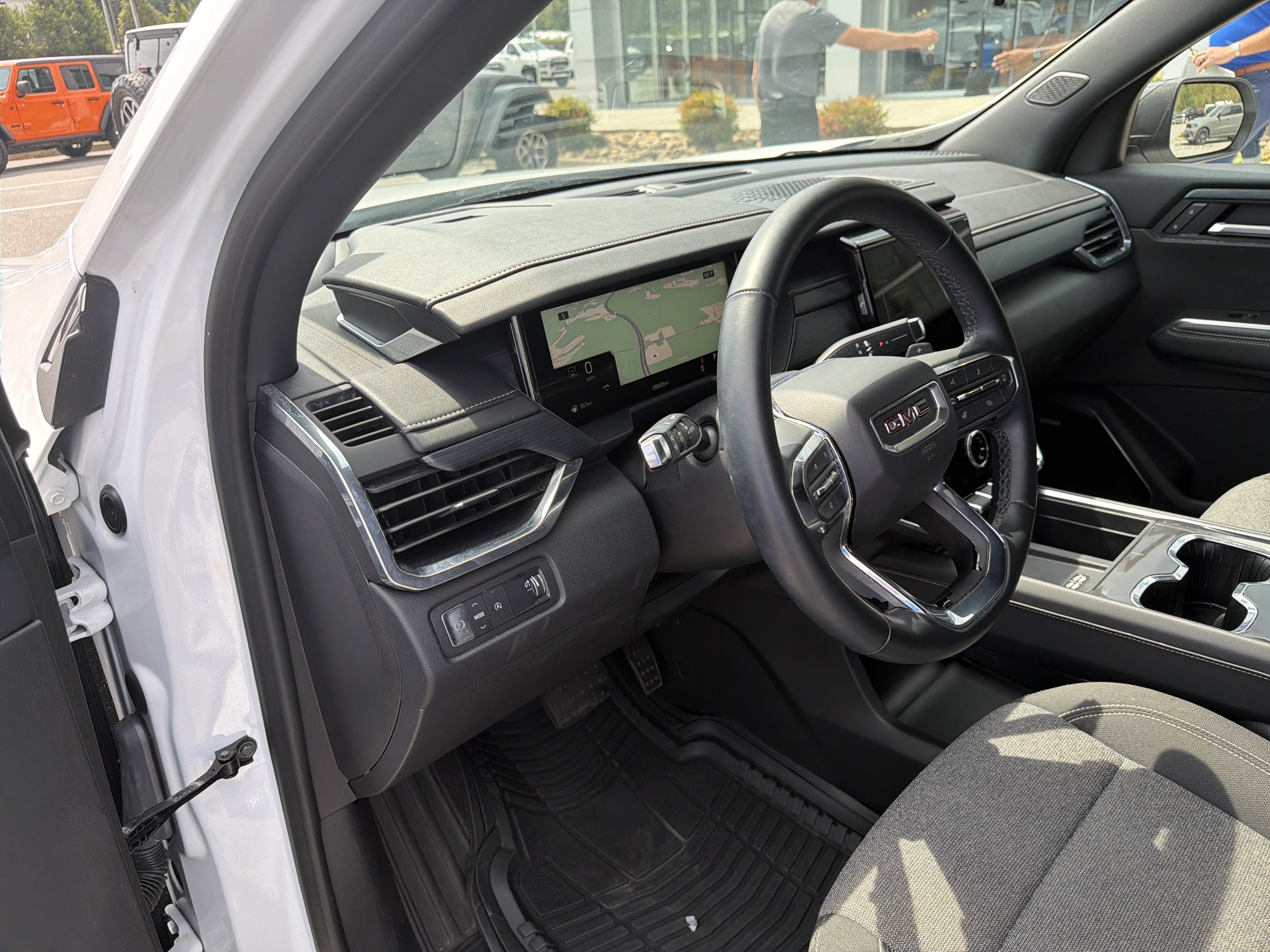 Used 2025 GMC Acadia Elevation FWD image 14