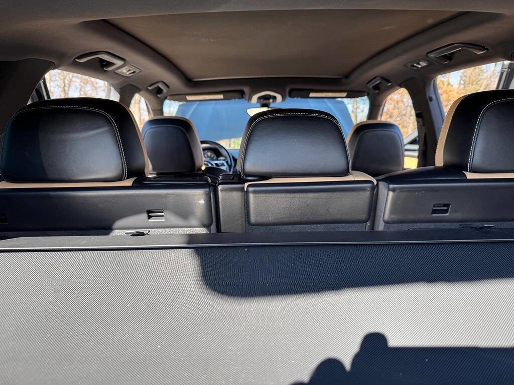 Used 2017 Porsche Cayenne Platinum Edition w/ Premium Package (PJV) AWD/4WD image 30