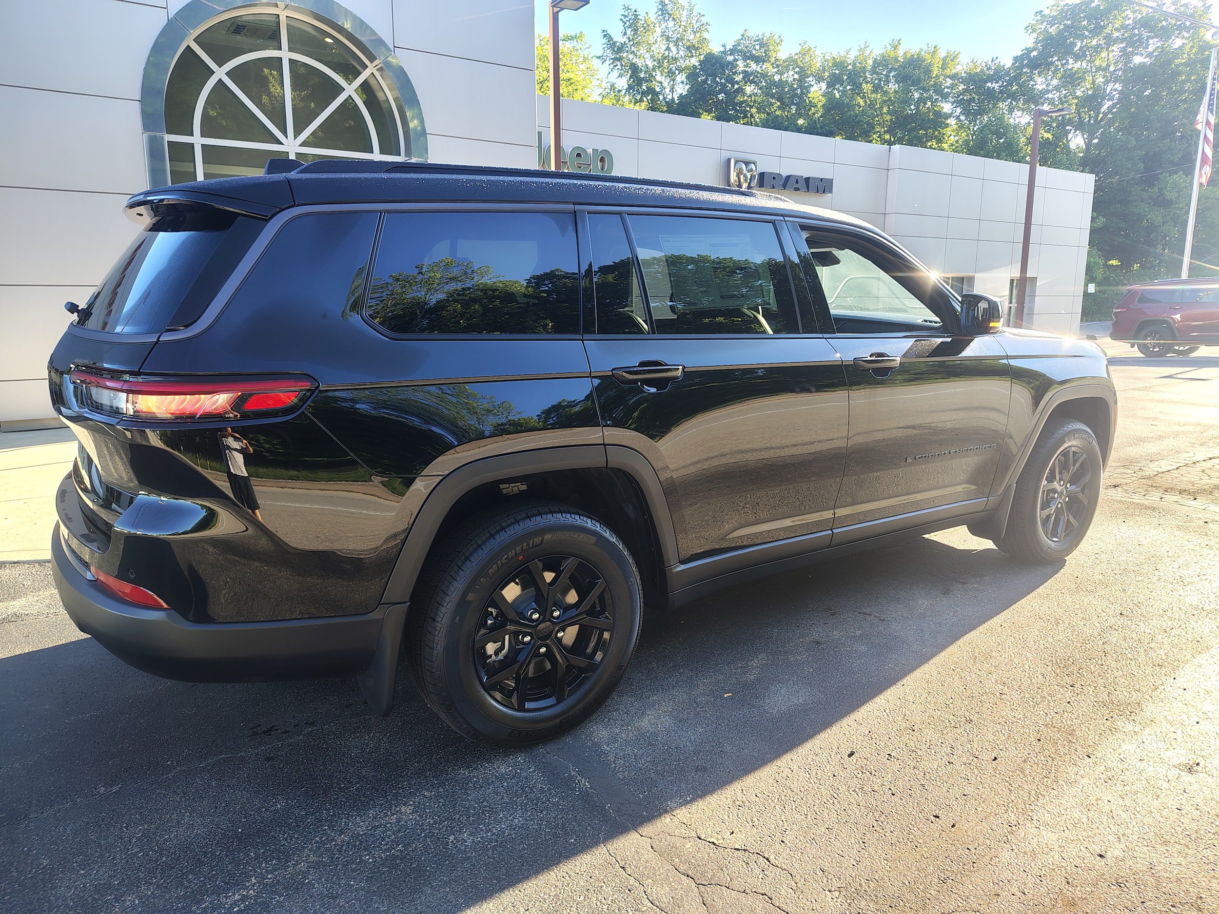 New 2026 Jeep Grand Cherokee L 4WD image 15