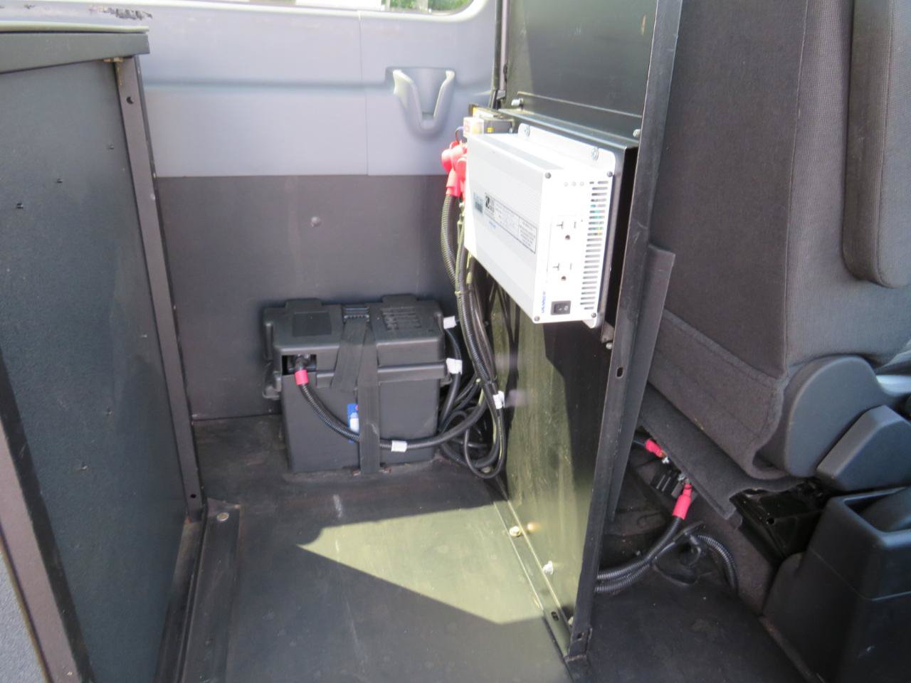Used 2015 Ford Transit 150 XLT RWD image 35