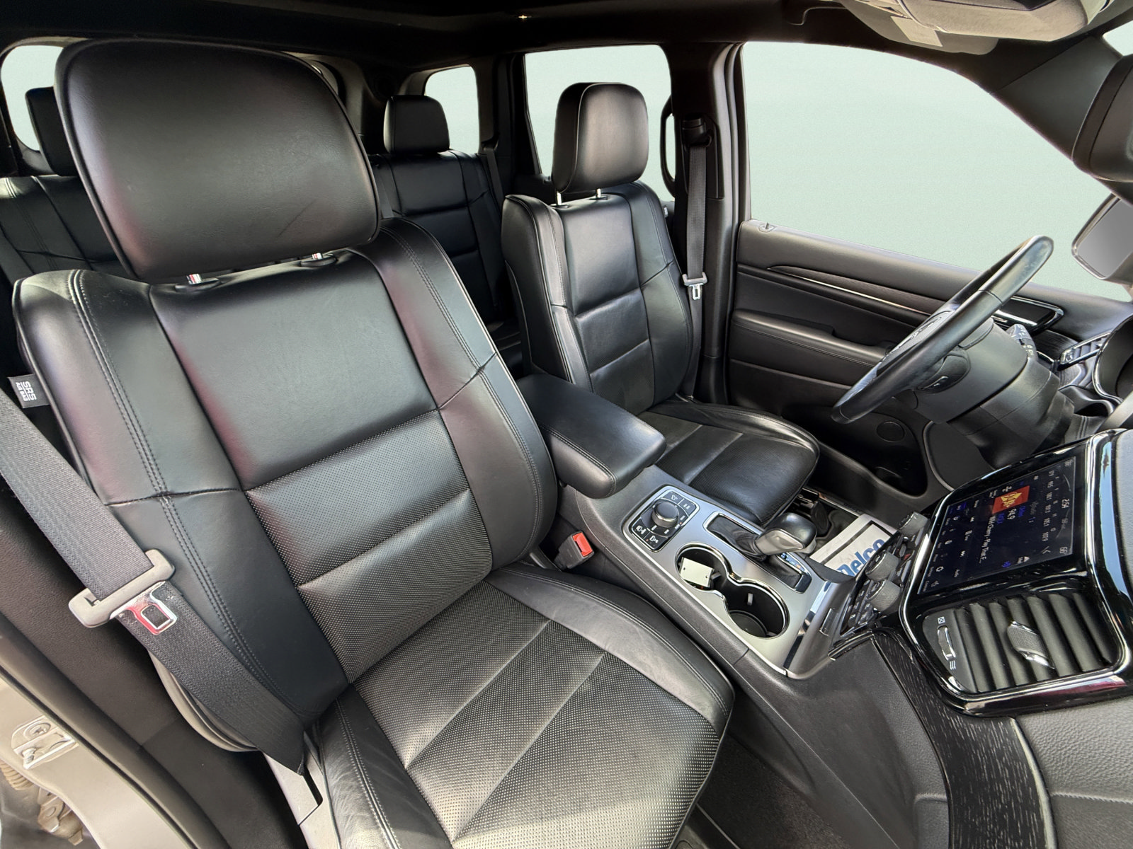 Used 2020 Jeep Grand Cherokee High Altitude AWD/4WD image 18