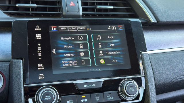 Used 2016 Honda Civic Touring image 19