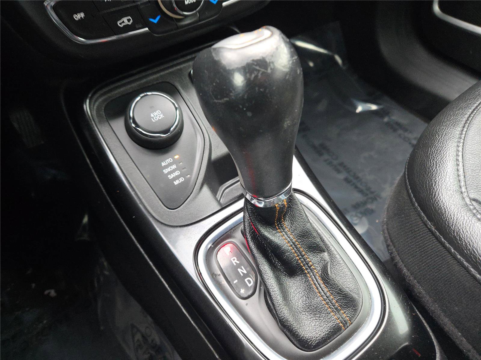 Used 2020 Jeep Compass Limited image 31