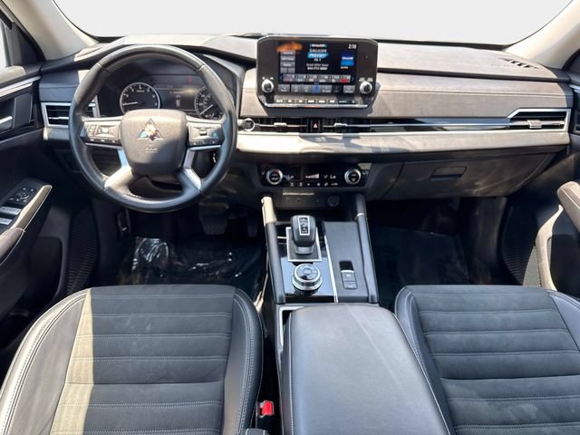 Used 2024 Mitsubishi Outlander SE FWD image 15