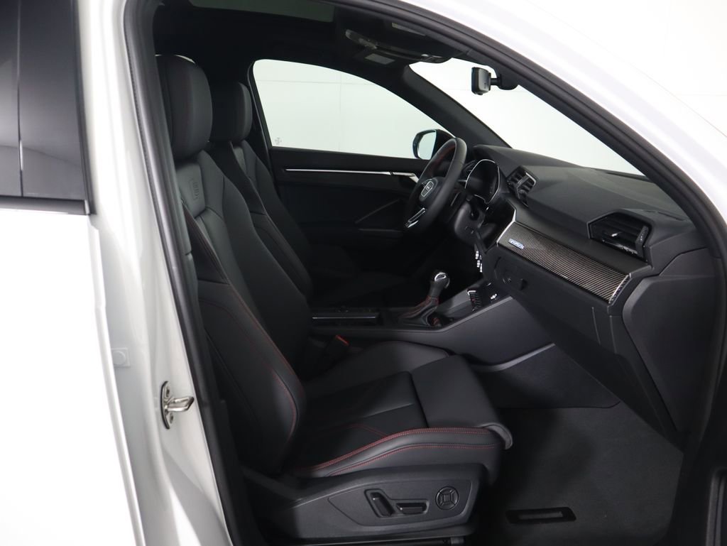 Used 2025 Audi Q3 2.0T Premium Plus w/ Premium Plus Package AWD/4WD image 22