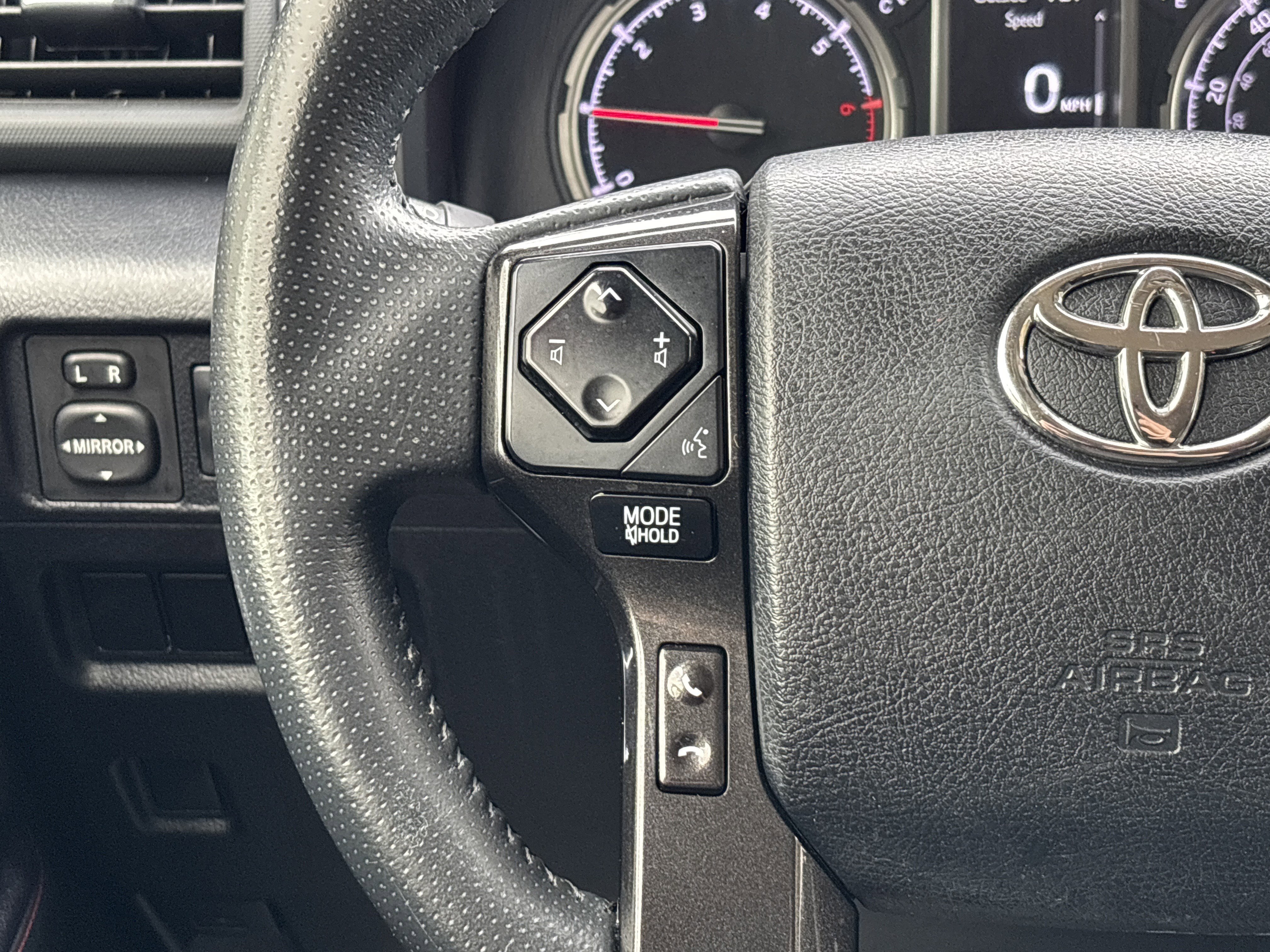 Used 2024 Toyota 4Runner TRD Off-Road AWD/4WD image 18