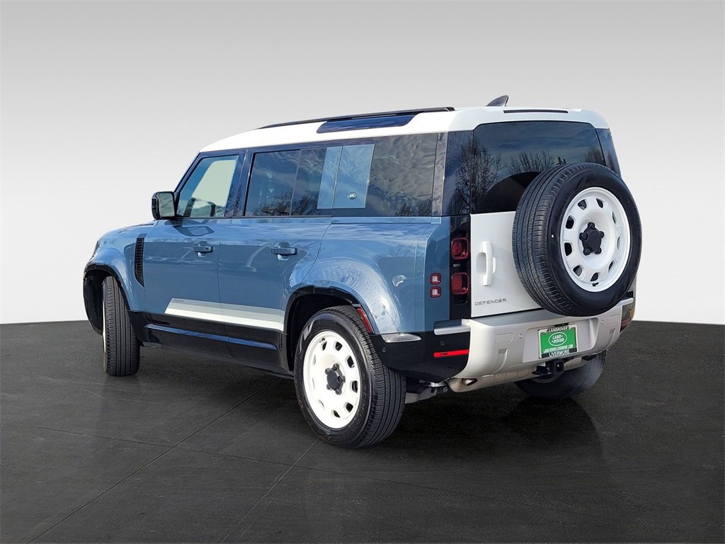 Used 2024 Land Rover Defender 110 S image 4