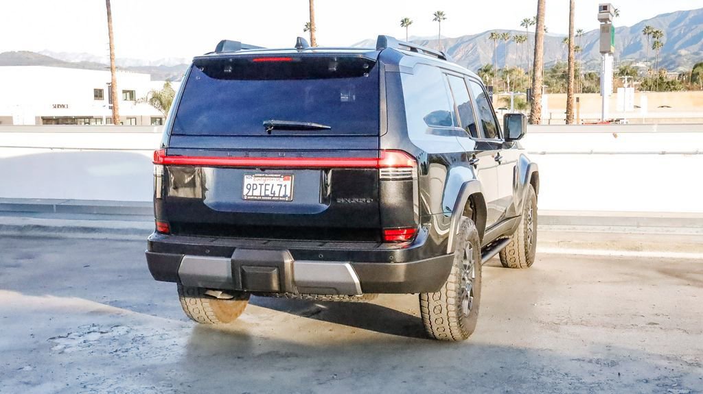 Used 2024 Lexus GX 550 550 Overtrail image 8