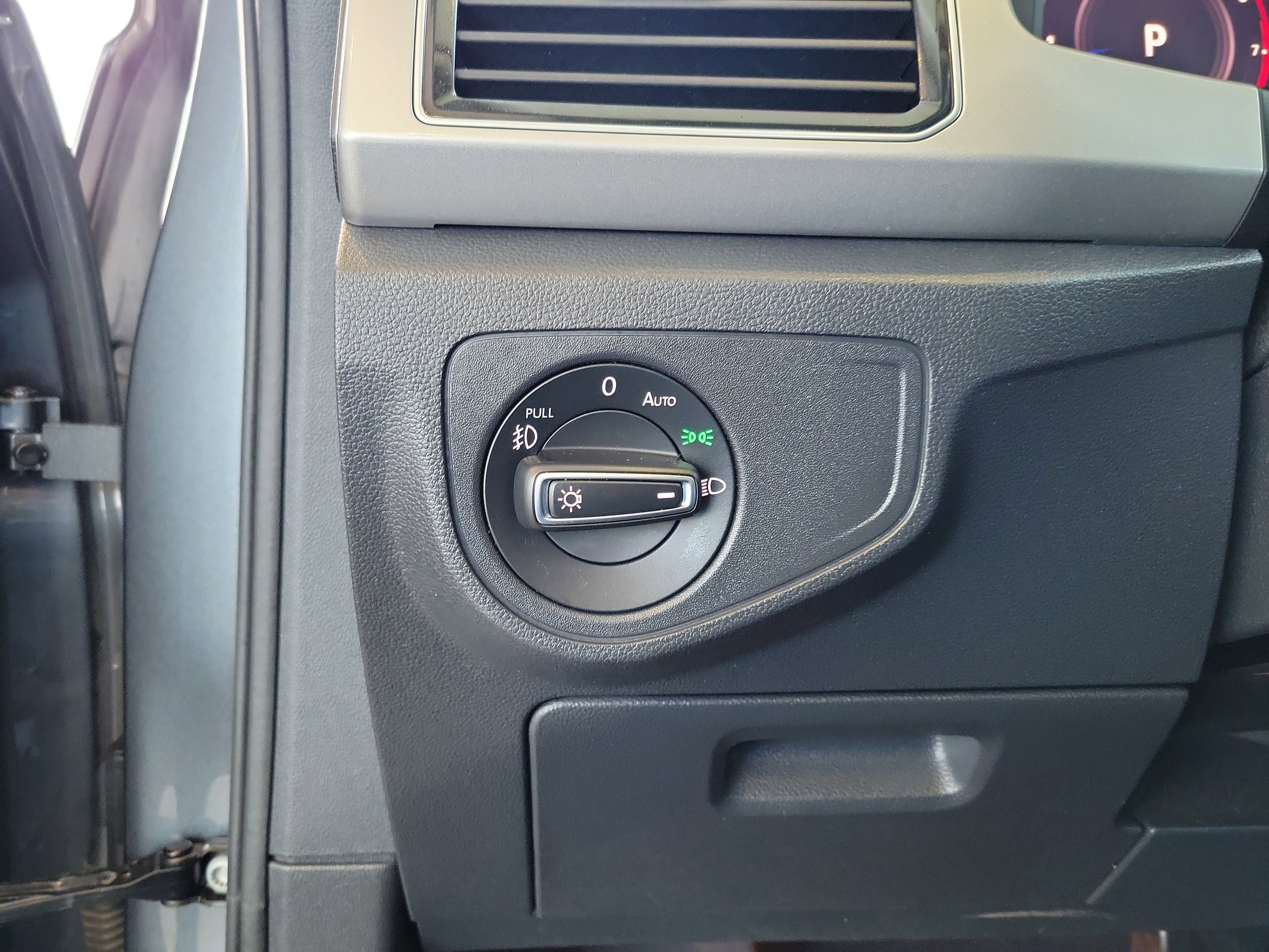 Used 2019 Volkswagen Atlas SEL image 15