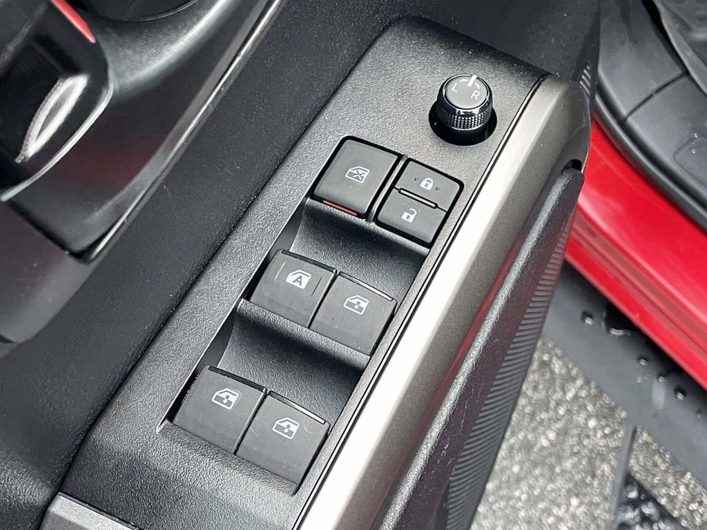 Used 2020 Toyota Tacoma SR5 image 6