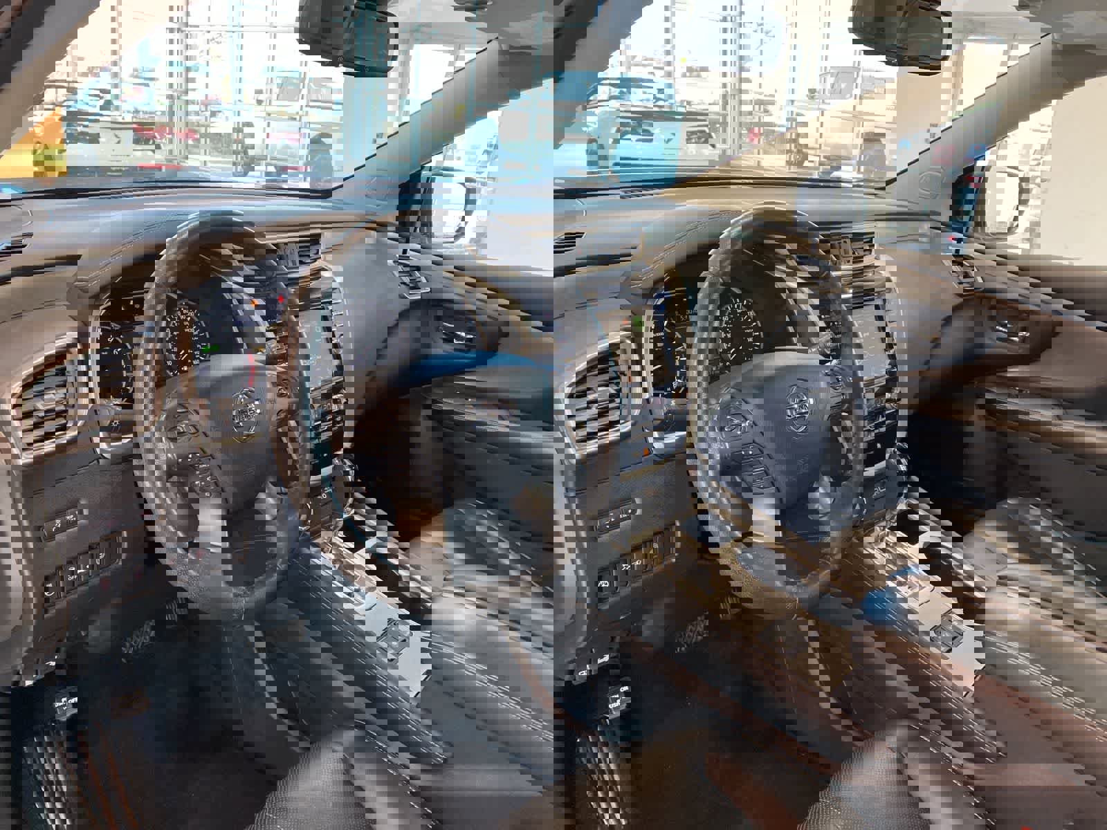 Used 2020 Nissan Murano SL image 10