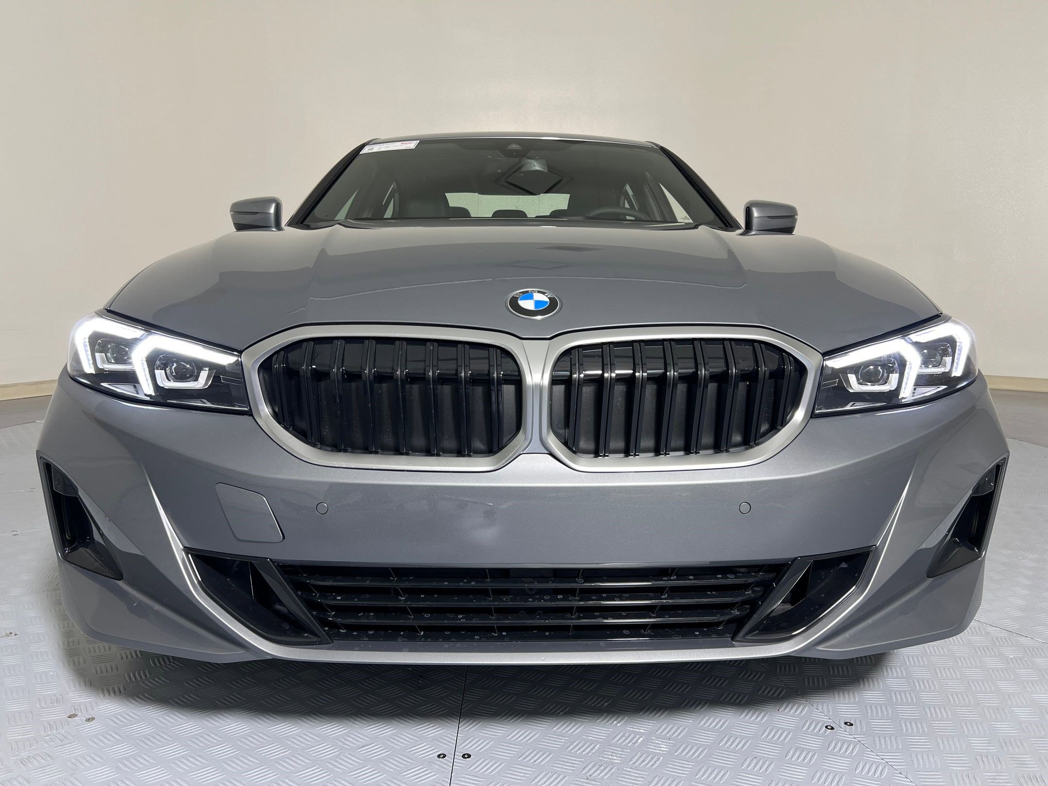 Used 2026 BMW 330i Sedan w/ Convenience Package image 6