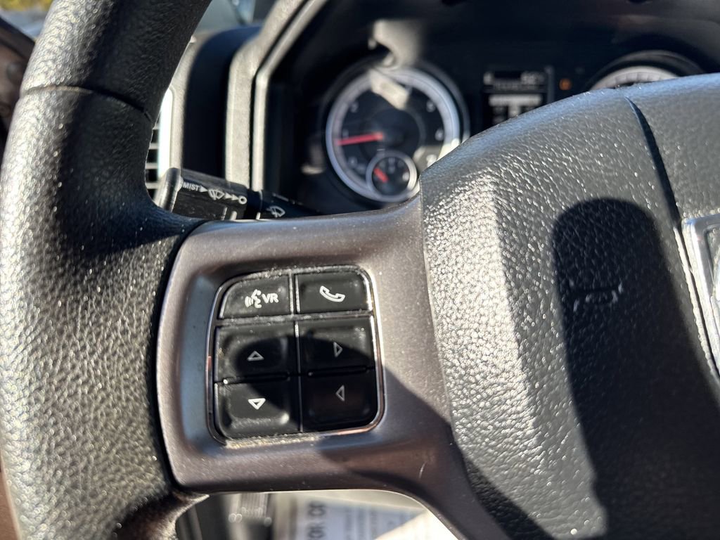 Used 2022 RAM 1500 Classic SLT image 19