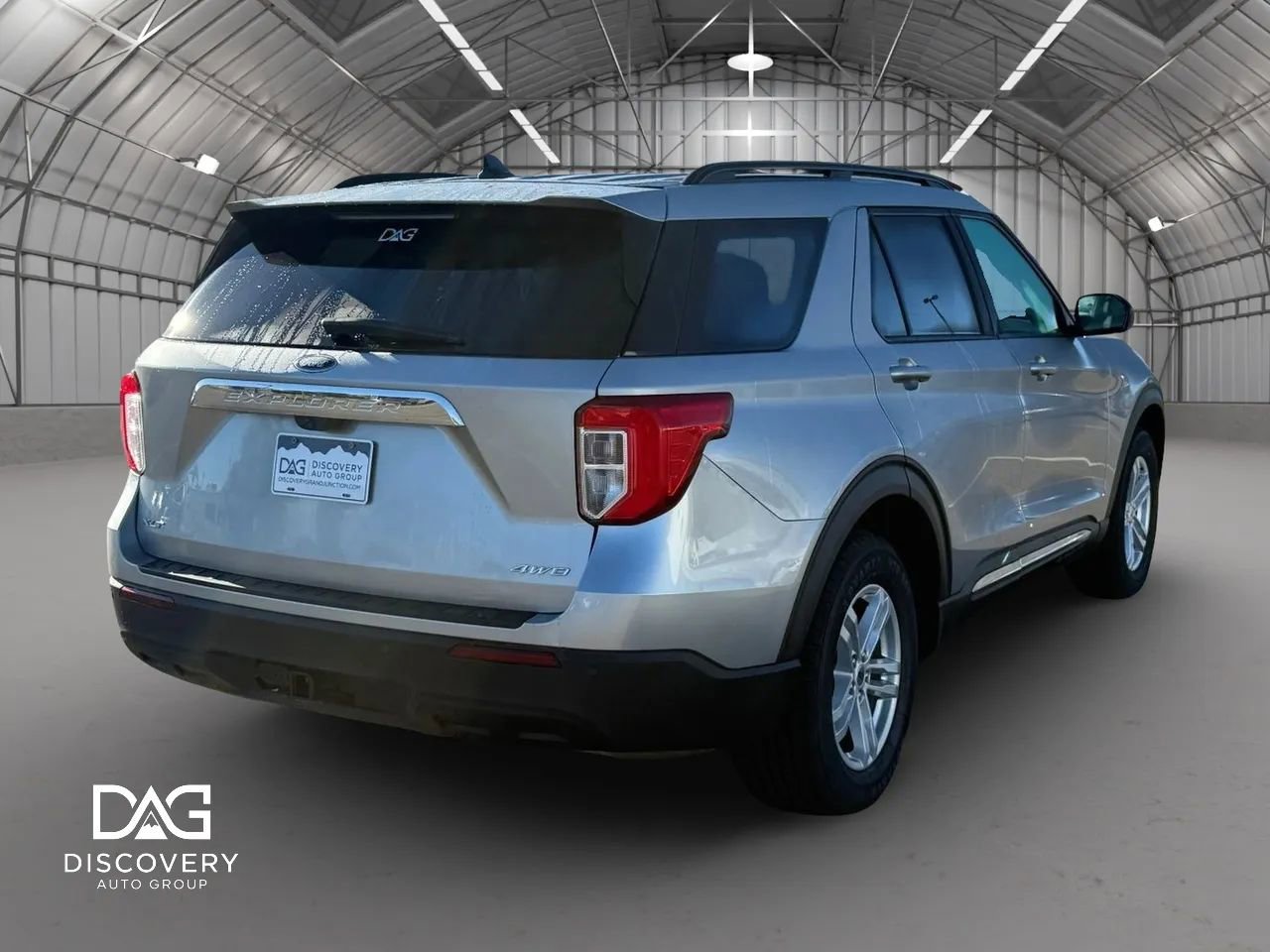 Used 2023 Ford Explorer XLT w/ Class IV Trailer Tow Package image 5