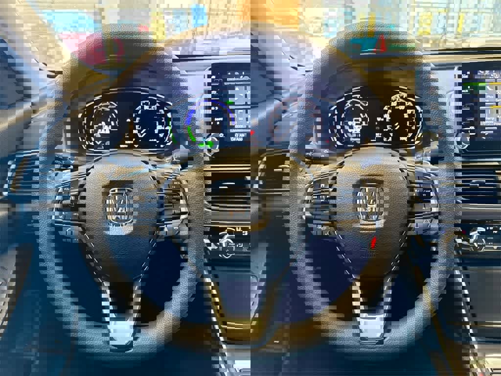 Used 2022 Honda Accord Hybrid image 23