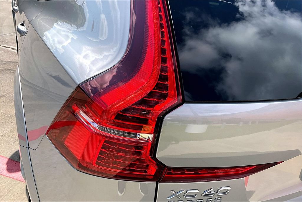 Certified 2023 Volvo XC60 T8 Polestar AWD/4WD image 40