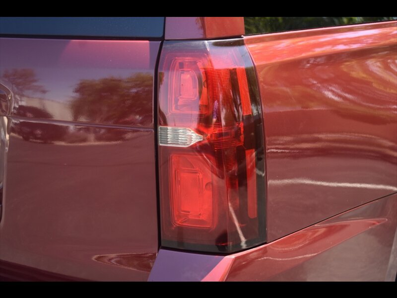 Used 2017 Chevrolet Suburban LS RWD image 55