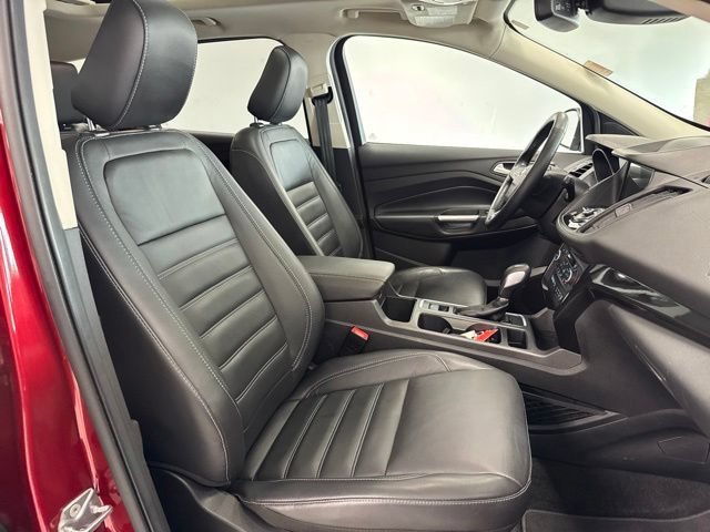 Used 2019 Ford Escape Titanium AWD/4WD image 27