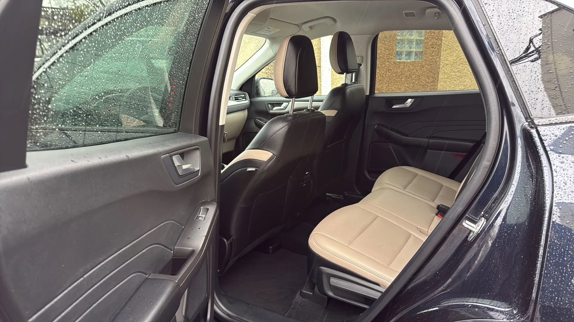 Used 2021 Ford Escape SEL image 28