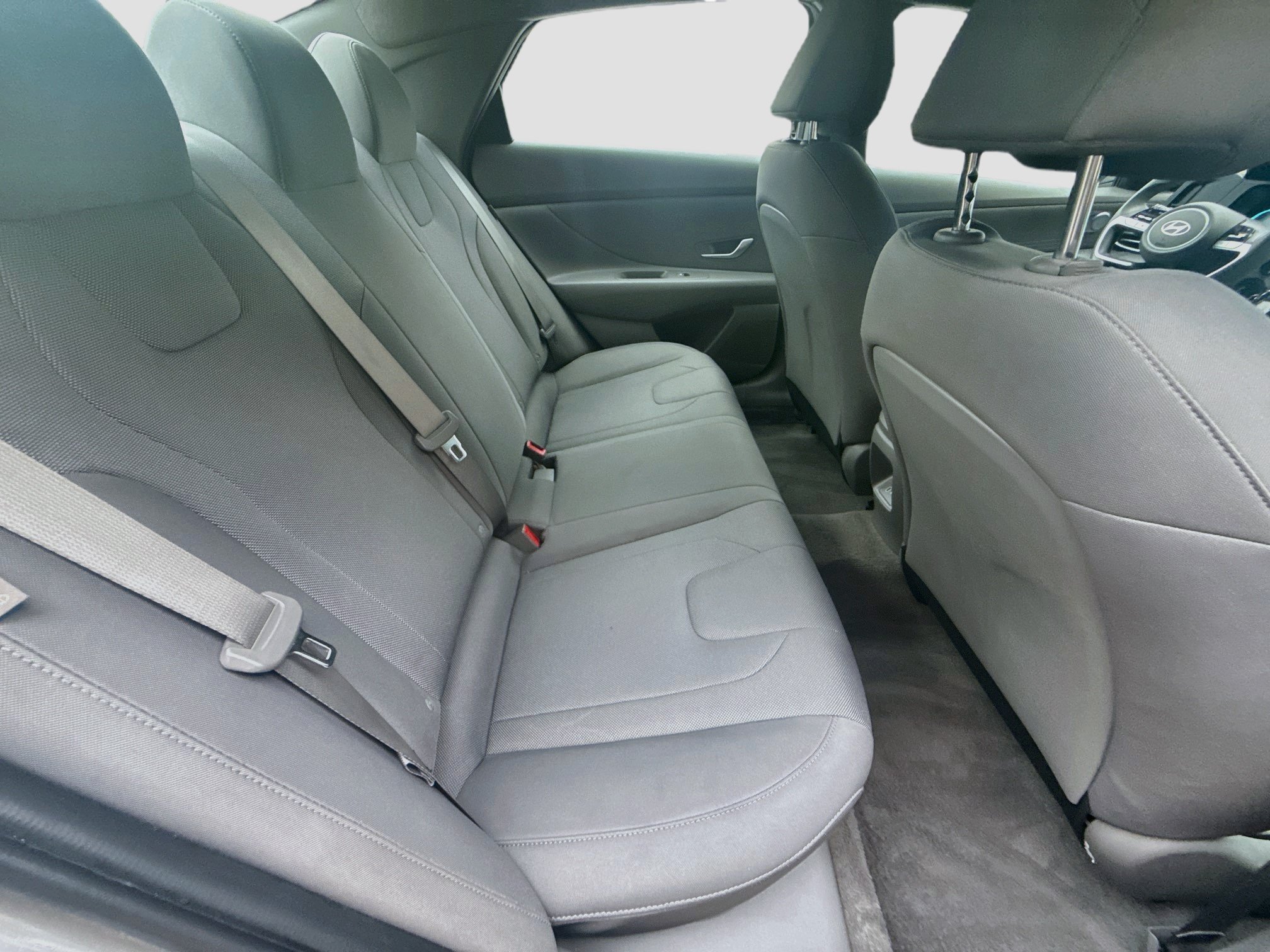 Used 2024 Hyundai Elantra SE FWD image 27