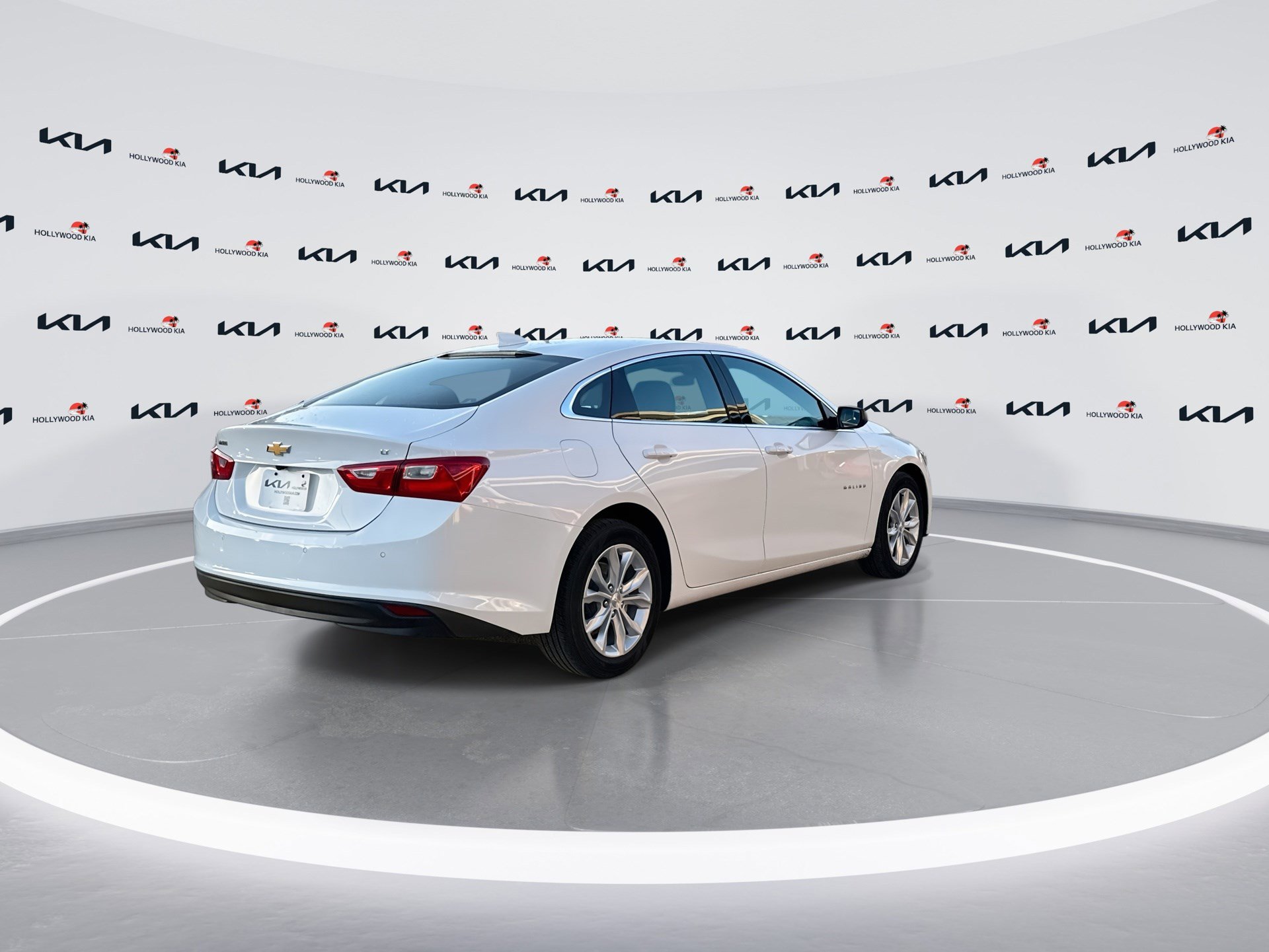 Used 2025 Chevrolet Malibu LT image 8