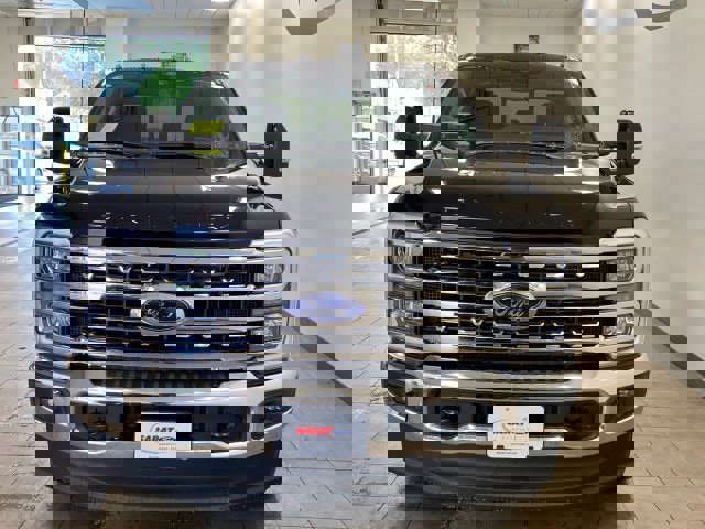 New 2026 Ford F350 Lariat w/ FX4 Off-Road Package image 3