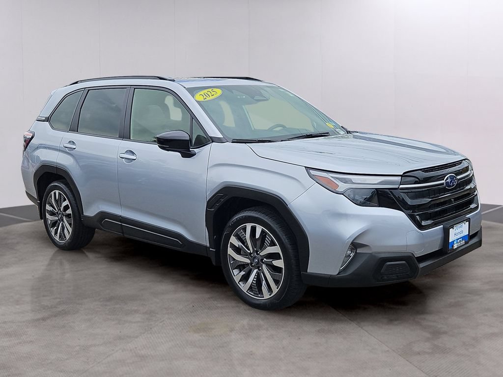Used 2025 Subaru Forester Touring AWD/4WD image 3