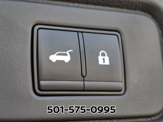 Used 2025 Nissan Pathfinder SL AWD/4WD image 17