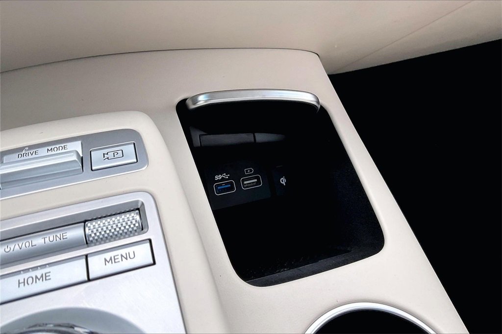 Used 2023 Genesis GV70 2.5T Select w/ Select Package image 15