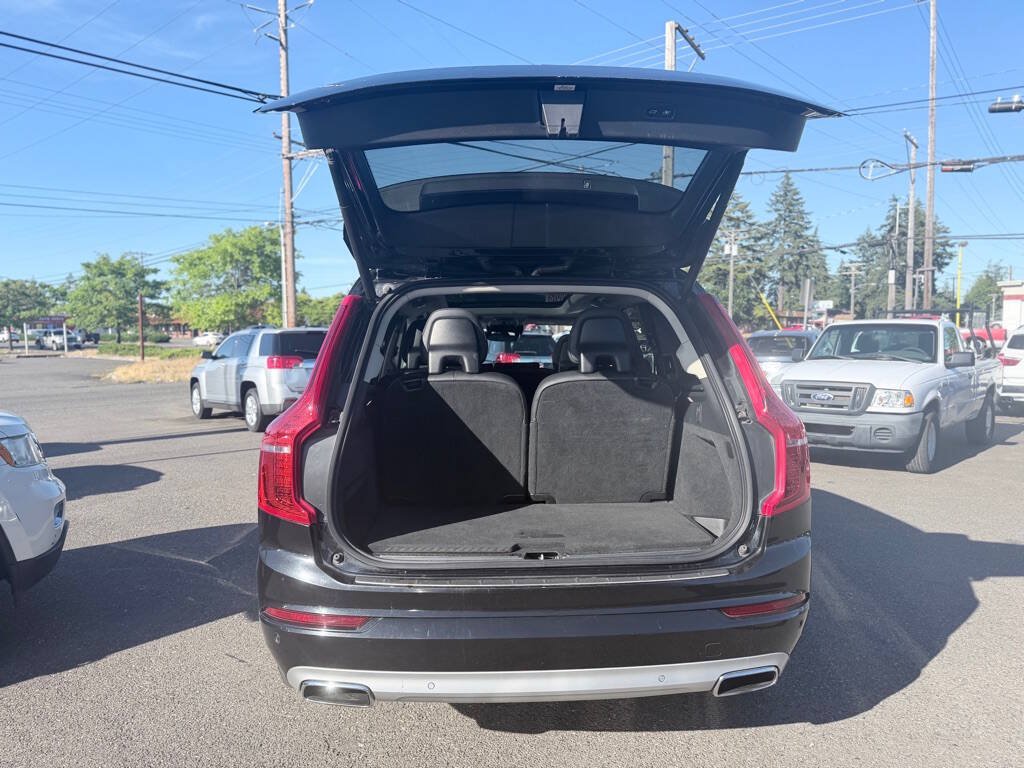 Used 2016 Volvo XC90 T6 Momentum w/ Momentum Plus Package AWD/4WD image 9