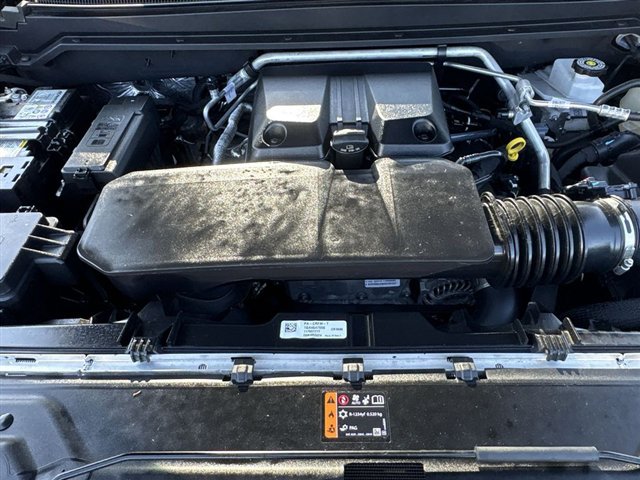 Certified 2024 GMC Canyon AT4 w/ AT4 Premium Package AWD/4WD image 30