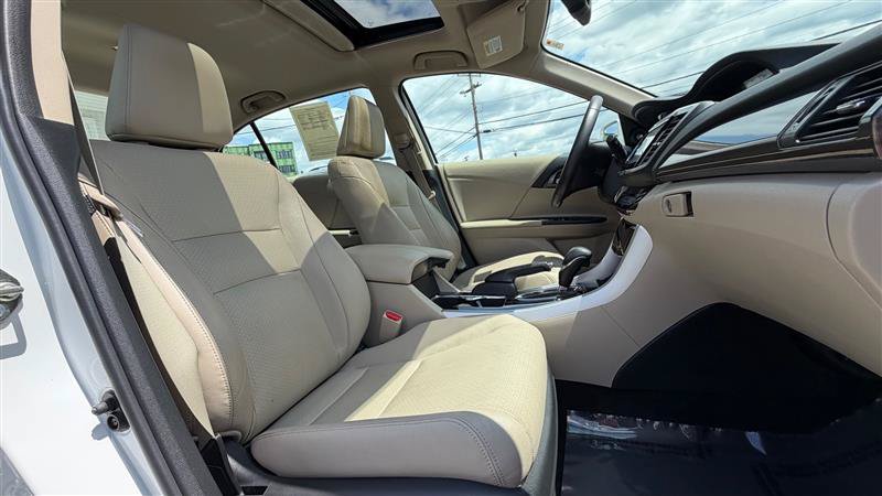 Used 2016 Honda Accord EX-L image 33
