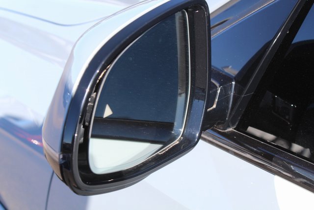 Used 2024 BMW X6 xDrive40i w/ Premium Package image 15